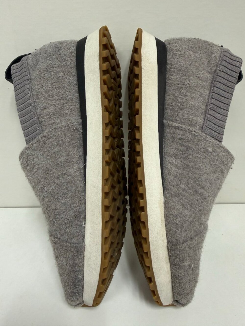 TOMS Alpargata Resident 2.0 Heritage Slip-On Sneaker - Picture 8 of 11